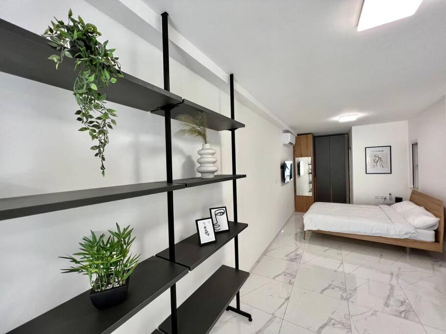 Luxurious Apartment Next To The Sea Gzira Экстерьер фото